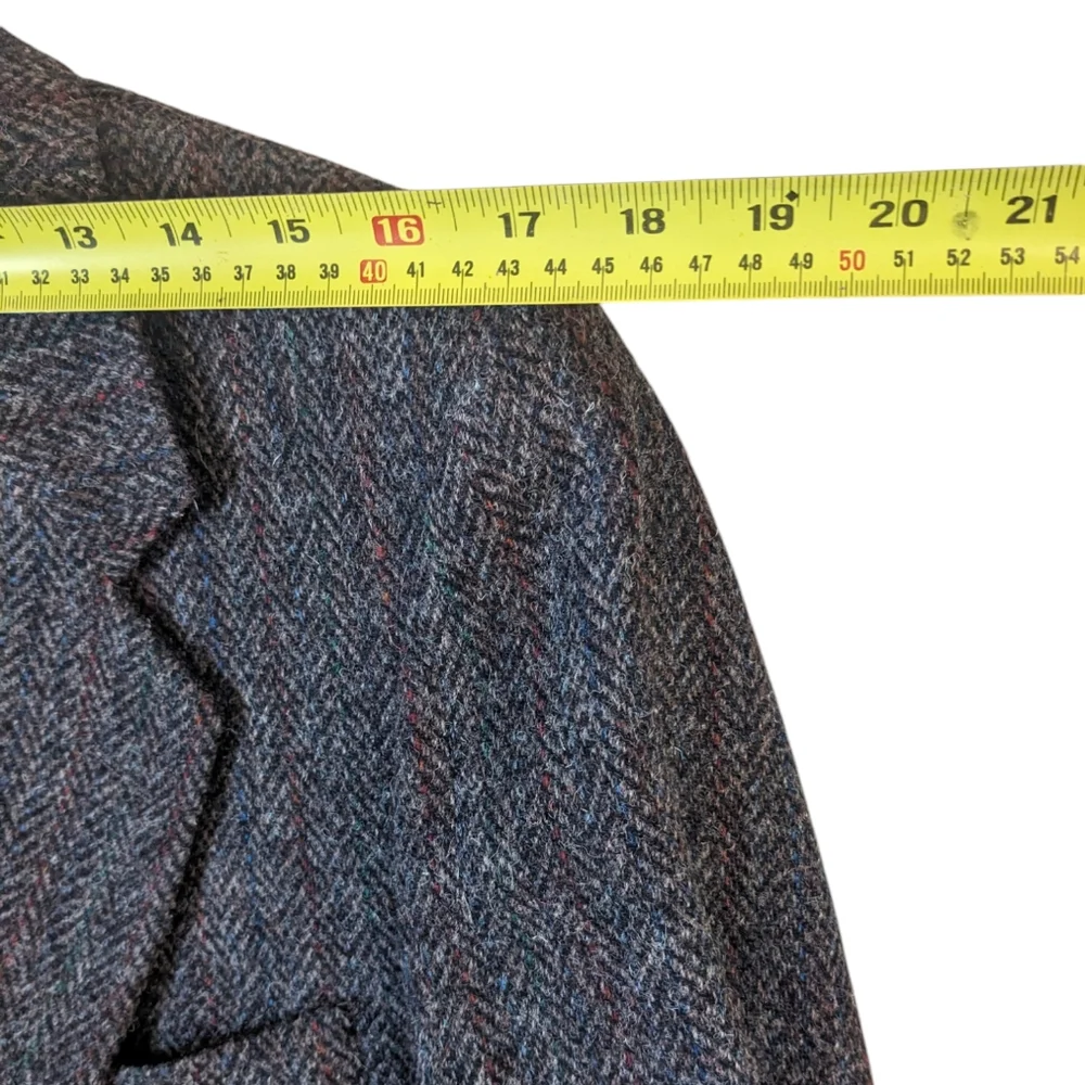 Men's Herringbone Wool Blazer - Gray - Picture 9 of 15